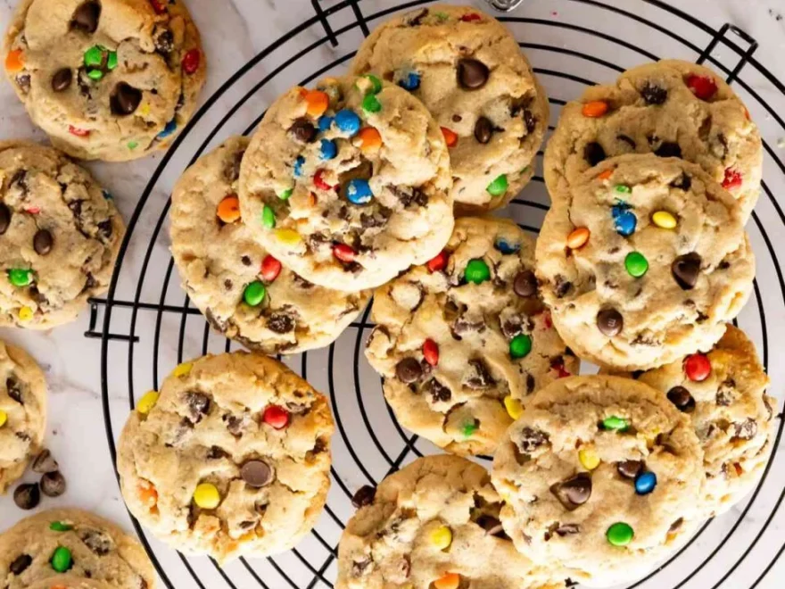 M&M Peanut Butter Cookies